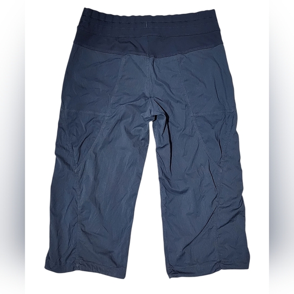Lululemon Studio Crop Charcoal Grey Pants Size 10 Activewear Hiking - Picture 5 of 11
